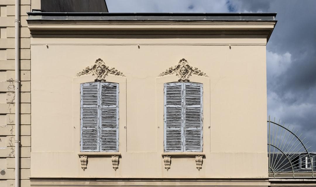 Versailles